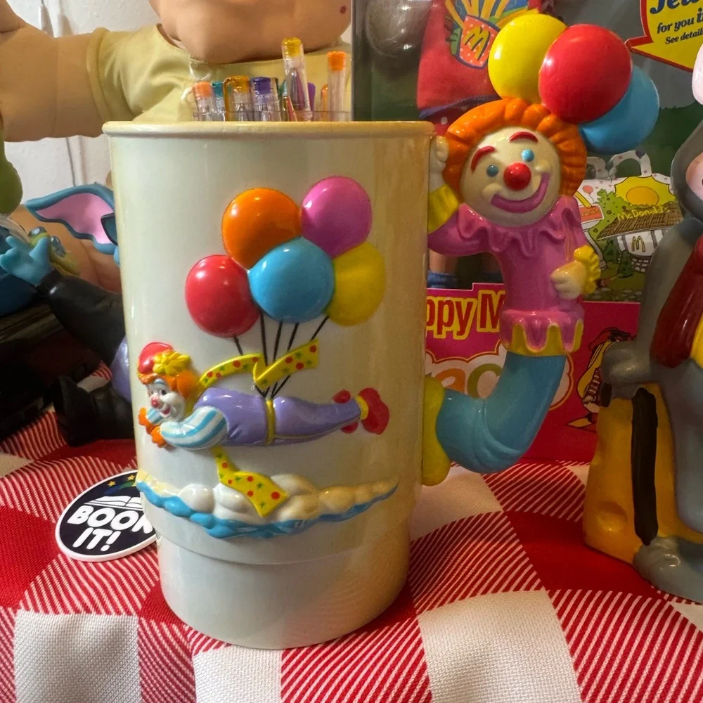 VINTAGE RINGLING BROTHERS CIRCUS CUP‎